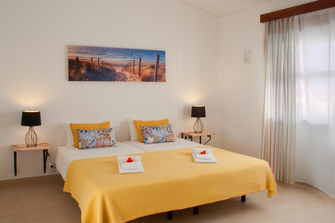 Apartamentos Turisticos Solラゴス エクステリア 写真